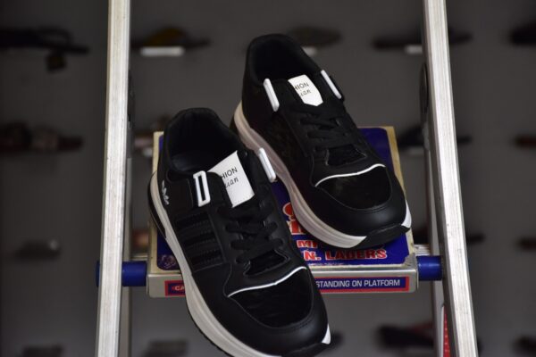 Pinberry black Imported sneaker