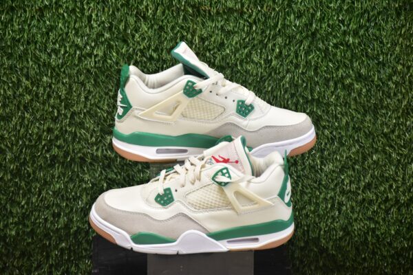 Retro 4 SB Pine Green